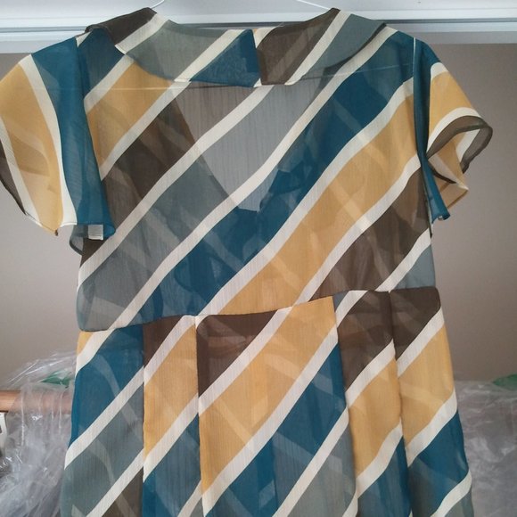 Target Limited Edition ruffle blouse Sz XS NWOT - Picture 2 of 4